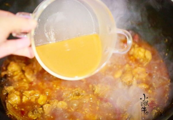 养生姜汁热窝鸡