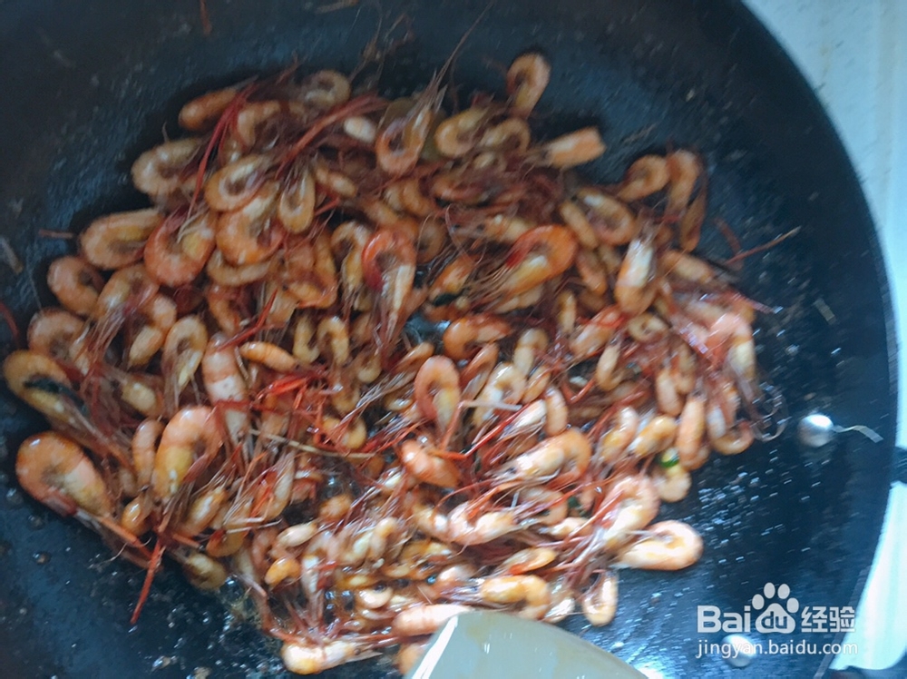 新手简单做油爆小河虾