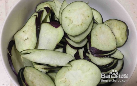 女士菜——青椒炒茄子丝