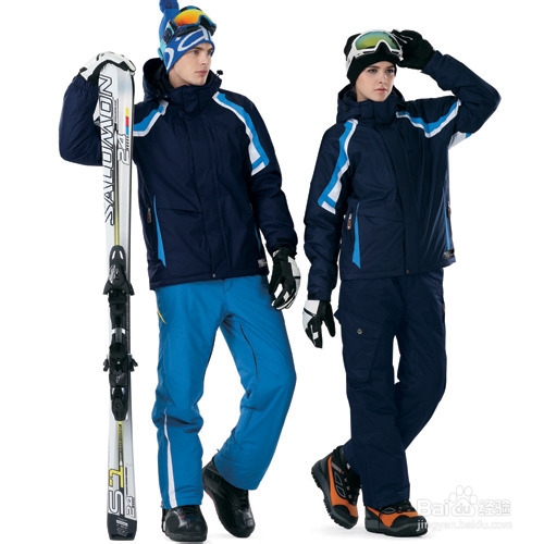 一件好的定制滑雪服应该如何穿着搭配