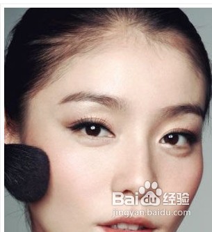 教你如何化妆，缔造出完美肌肤