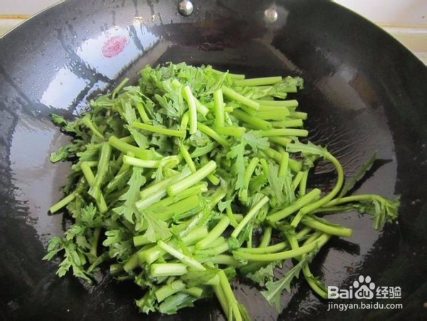 美味的茼蒿炒鸡蛋怎么做