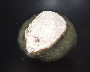 教你怎么做香煎鲜嫩多汁的黑椒鸡胸肉