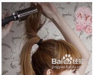 时尚可爱花苞头的扎法