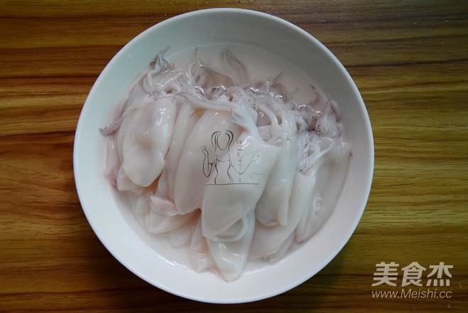 沙茶酱爆小鱿鱼