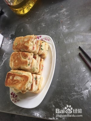 葱香火腿卷的做法