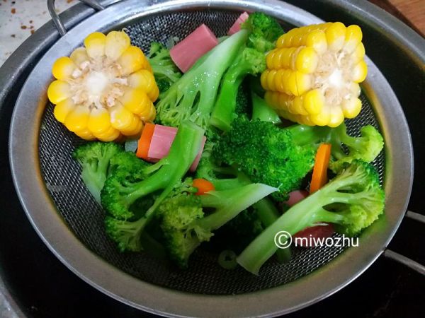 小黄人芝士便当