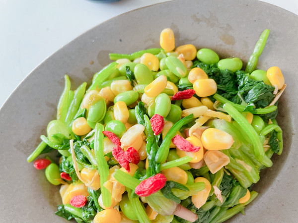 养生凉拌毛豆菠菜