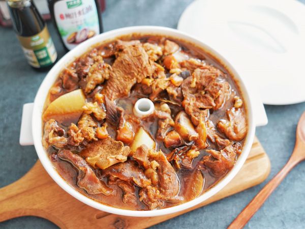 蒸汽锅白萝卜牛巴脑