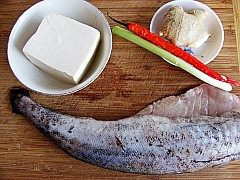 鳕鱼炖豆腐的做法