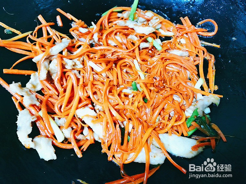 胡萝卜丝炒肉的简单做法