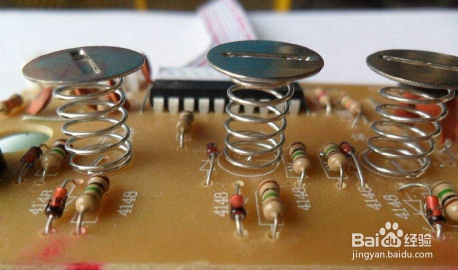 电磁炉突然没反应怎么办