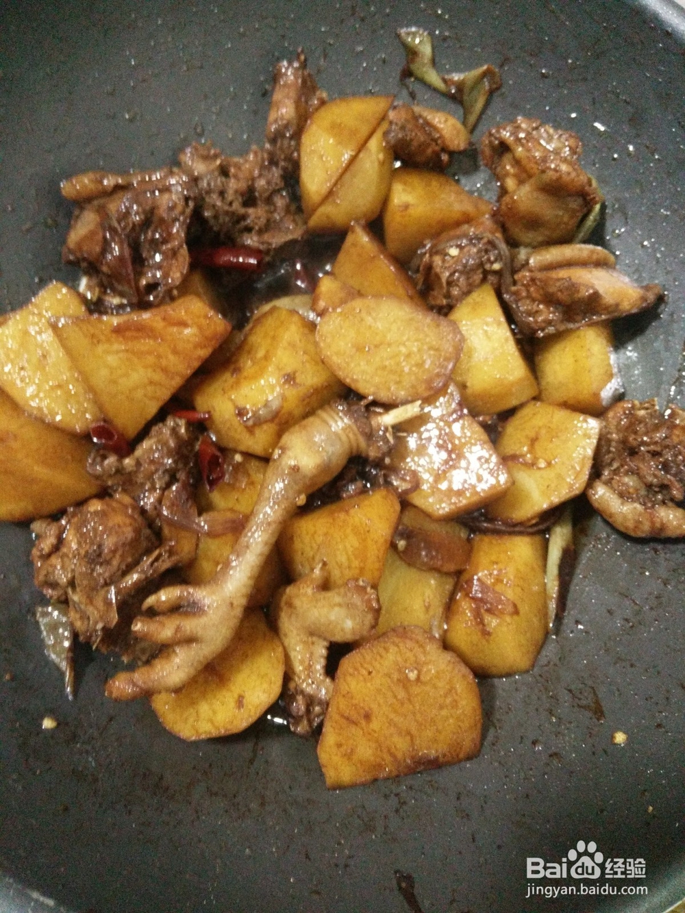 土豆焖鸡的做法