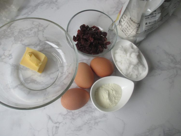 想吃蔓越莓奶香酥饼？轻轻松松就能学会