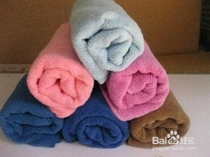 怎样清洁卫生间里的小物品