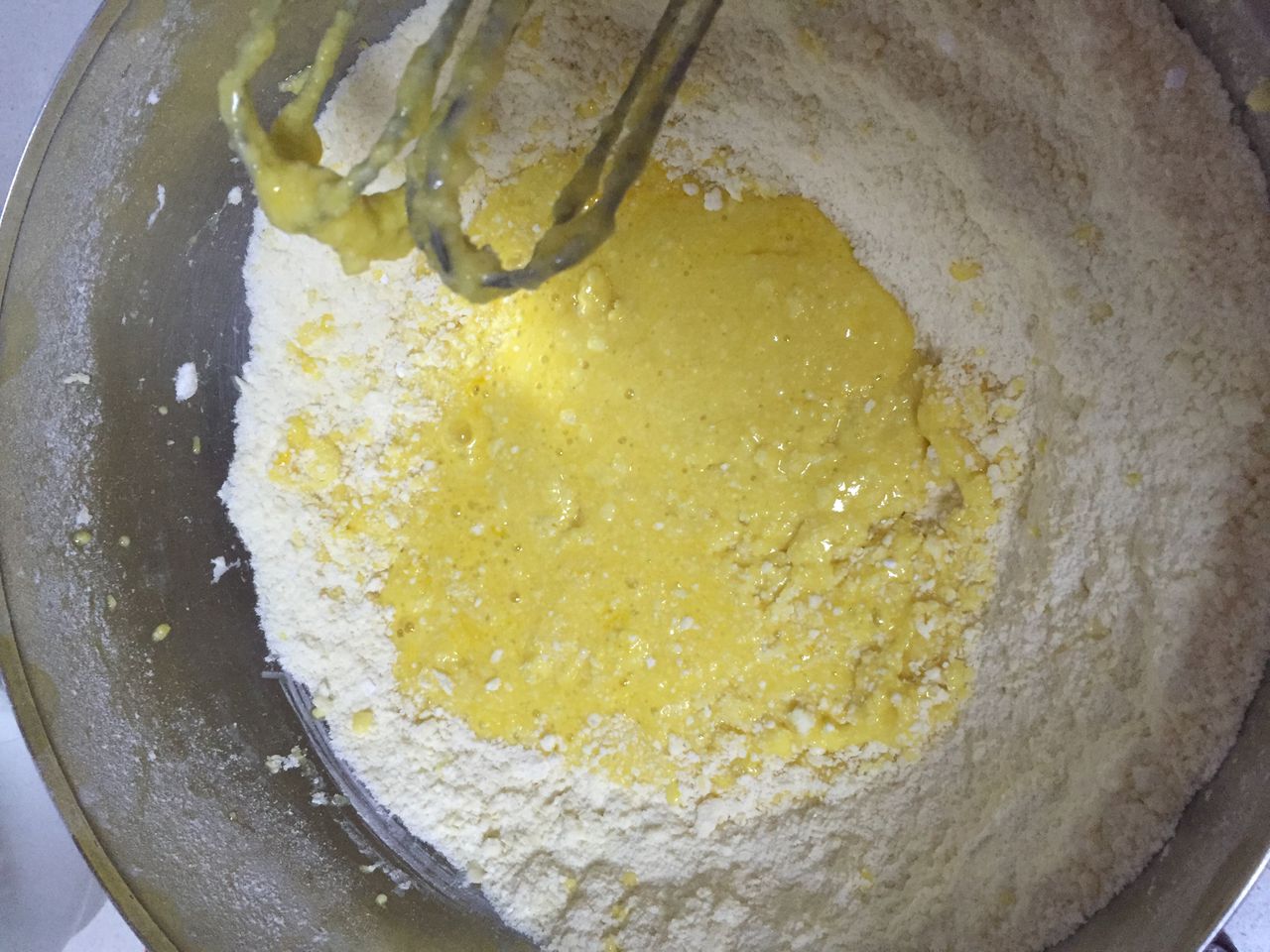 这样做的黑芝麻肉松蛋糕一定要尝一下