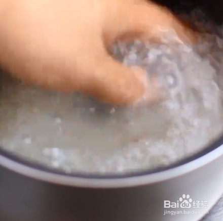 如何制作什锦炒饭？