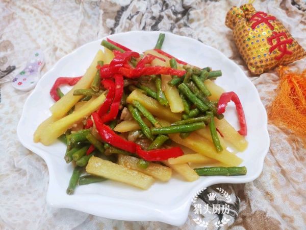 家常豆角炒土豆