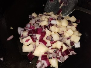 肥牛洋葱土豆盖浇饭