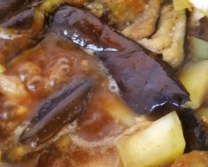 茄子炖土豆的做法
