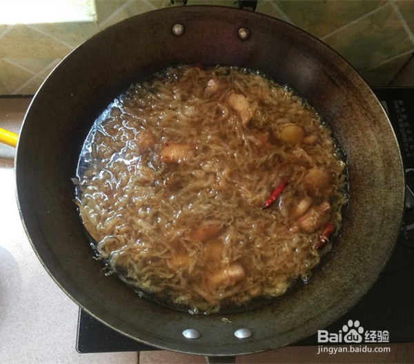 家常五花肉炖酸菜冻豆腐