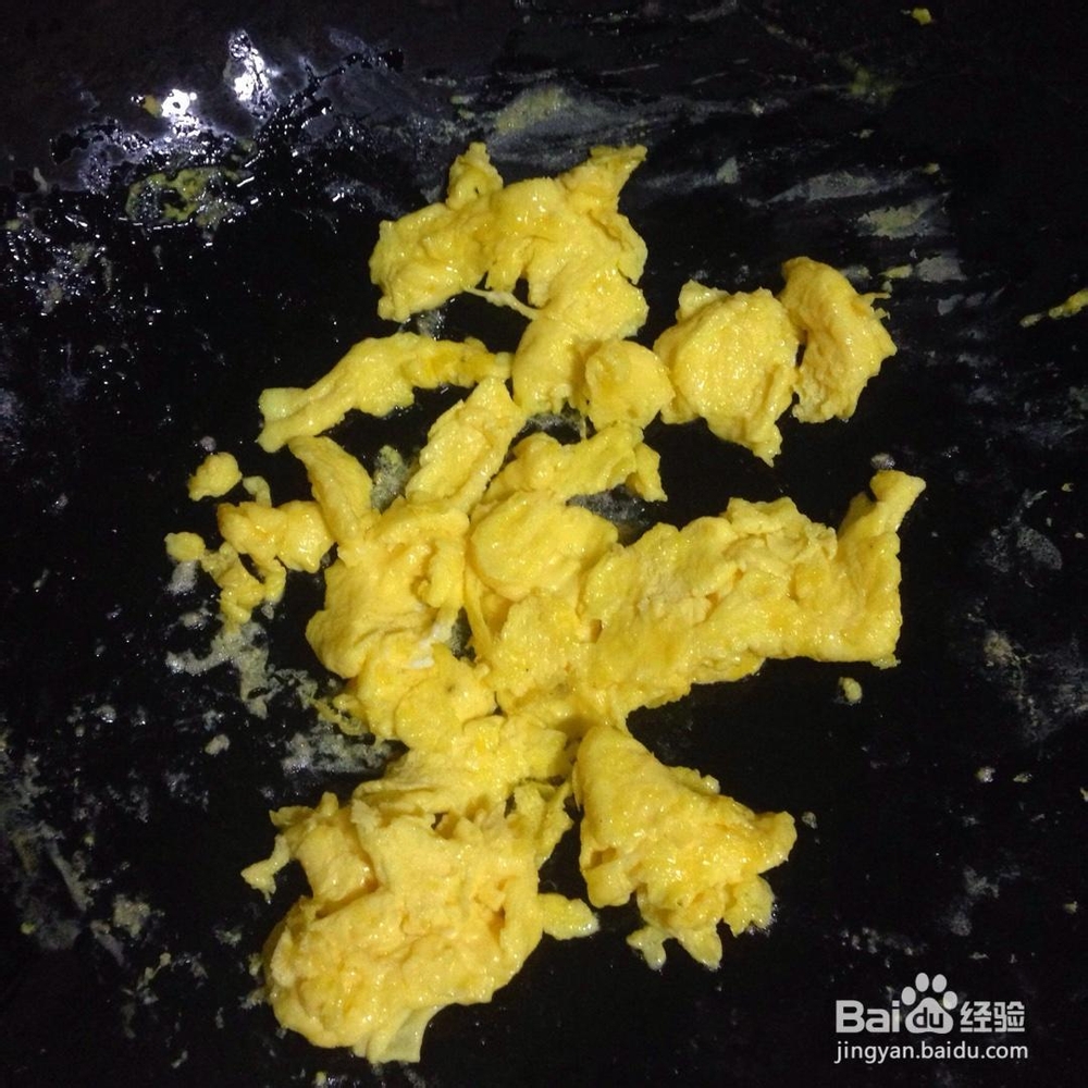 最简单的火腿肠炒鸡蛋