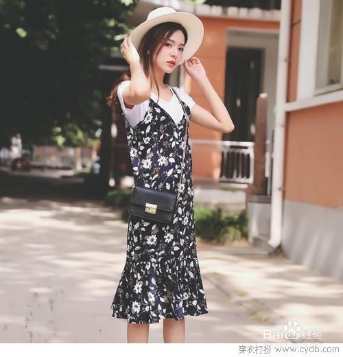 约会小心机,藏在气质满分的连衣裙里