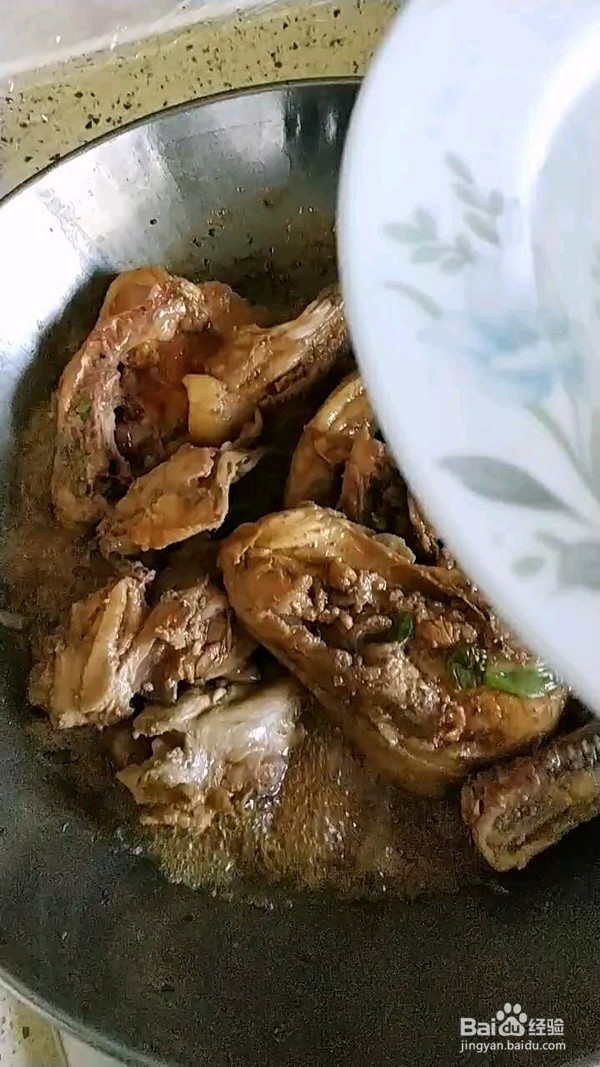 红烧鸡骨架的做法