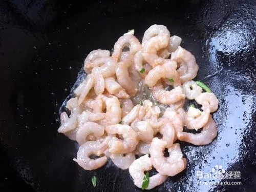 腰果虾仁的黄瓜怎么切？