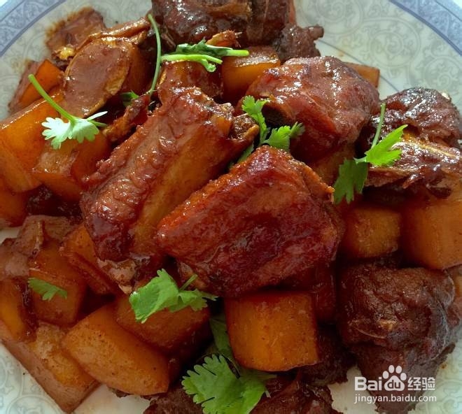 红烧排骨土豆的做法