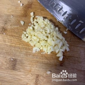 养生食补炒西兰花的做法