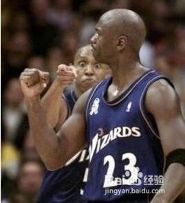 nba十大超级搞笑瞬间，麦迪被科比深深折服