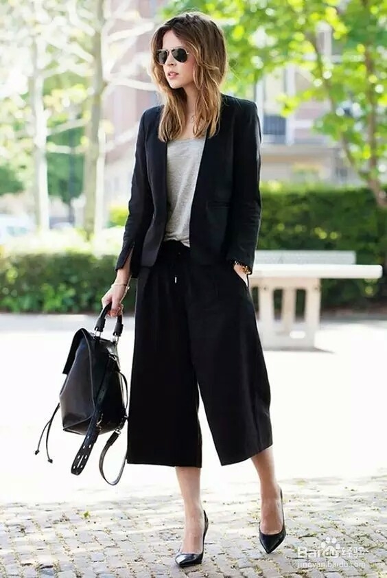 阔腿裤怎样穿着搭配更好看