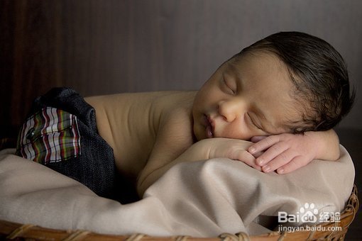 奶睡夜惊昼夜颠倒宝宝睡眠问题逐一破