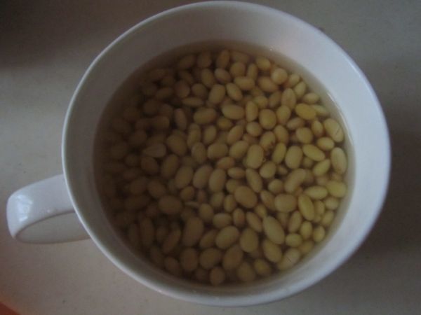 鸡肉酱烧海带黄豆