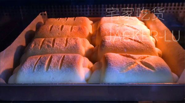 超松软牛奶面包