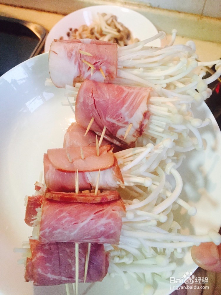 金针菇培根的做法