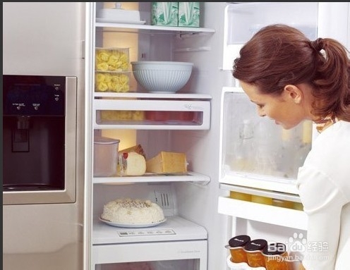 如何给冰箱消毒，去除异味