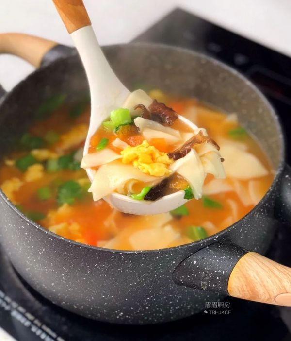 缤纷番茄鸡蛋面