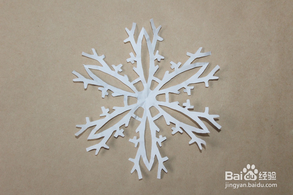 圣诞剪纸雪花的剪纸方法