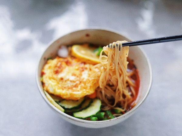 无油捞汁冷荞麦面