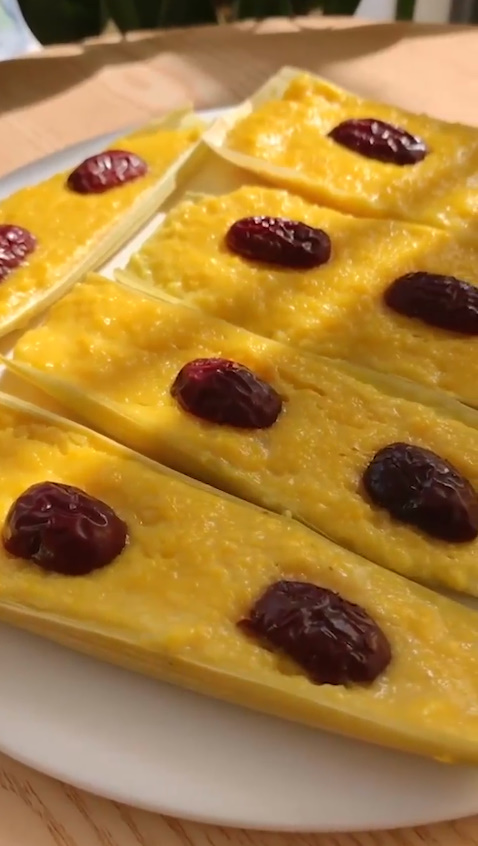 如何做玉米红枣粑粑？