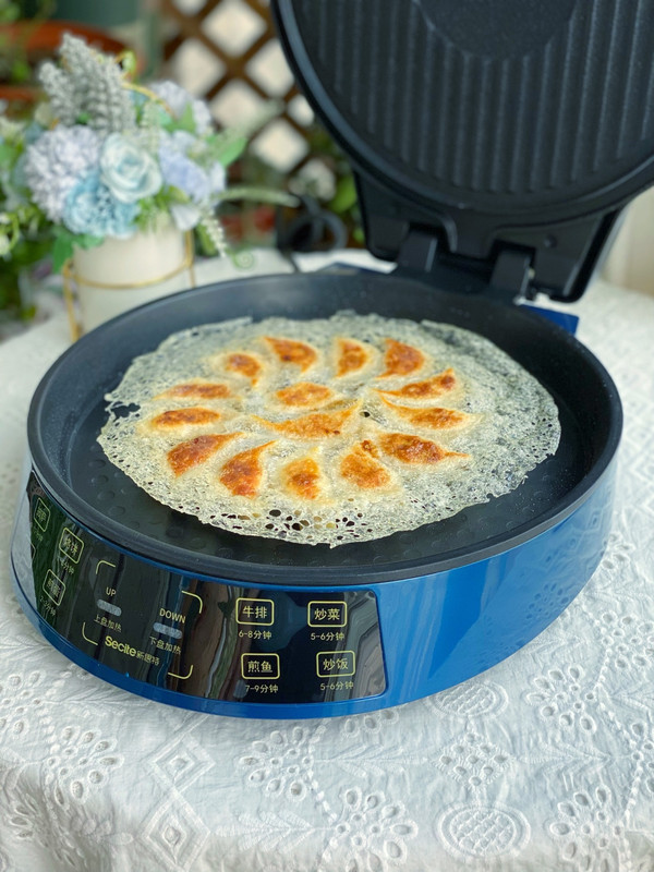 晶莹剔透冰花煎饺