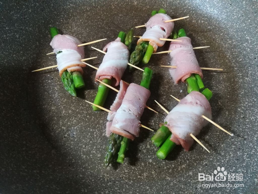 怎么样做香煎培根芦笋卷