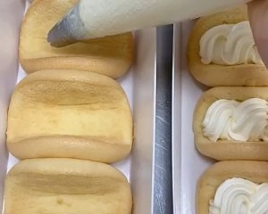 怎么做草莓抱抱蛋糕卷