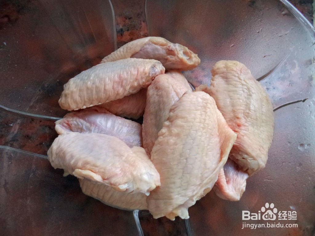 如何做出香草烤鸡翅?