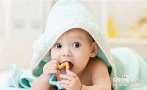 有哪些表现说明宝宝要长乳牙了？