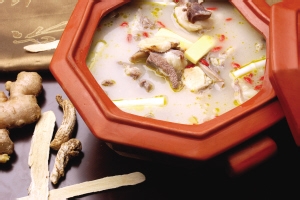 夏季调虚补血的良方 阿胶养颜食谱