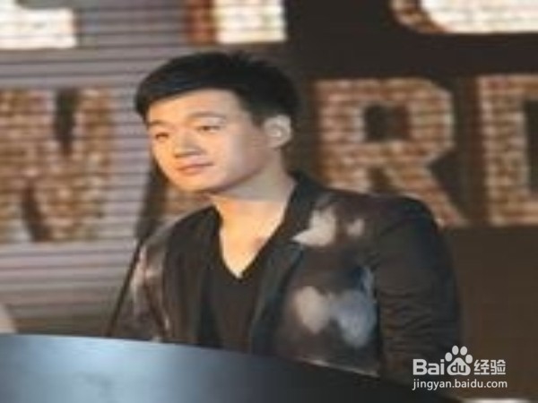 上台演讲怎么做到收放自如？