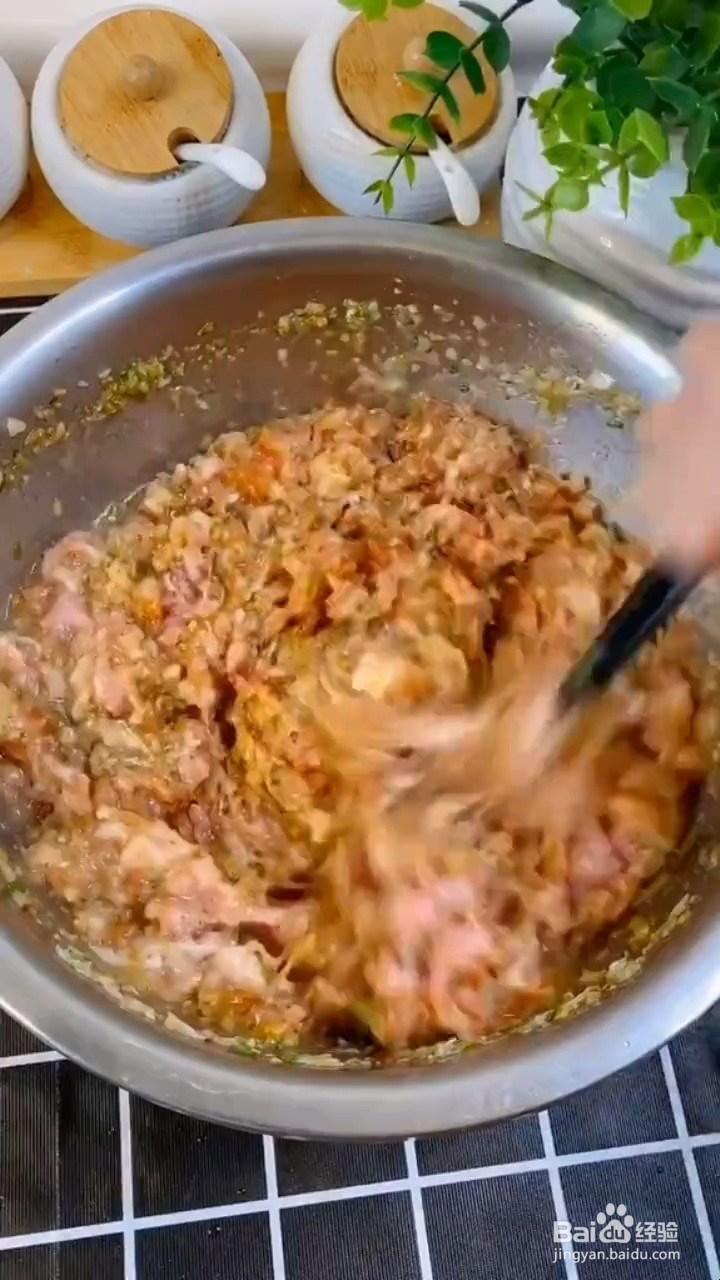 如何制作东北鲜肉包子？